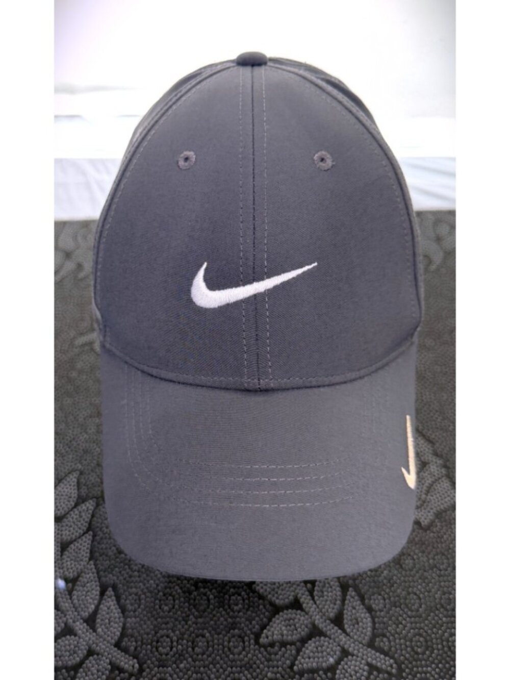 Nike DRI-FIT Grey Club Cap Adjustable Size M/L